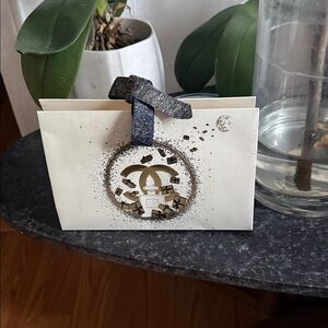 CHANEL White and Black Gift Bag